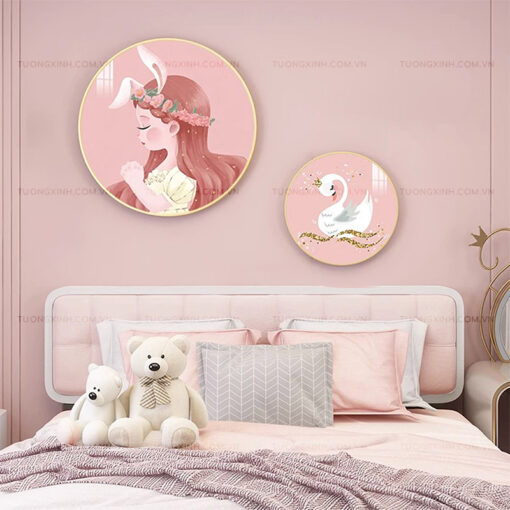 Tranh em bé và thiên nga trang trí phòng trẻ em TG2433