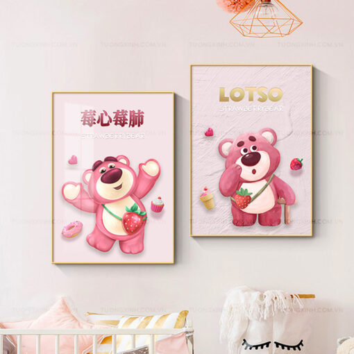 Tranh gấu dâu trang trí phòng trẻ em TG2381