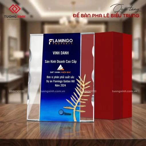 Biểu trưng pha lê, kỷ niệm chương pha lê, quà tặng doanh nghiệp (62)