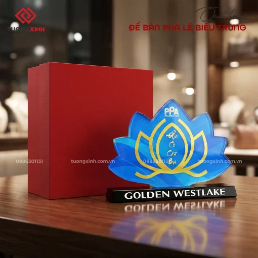 Biểu trưng pha lê, kỷ niệm chương pha lê, quà tặng doanh nghiệp (67)